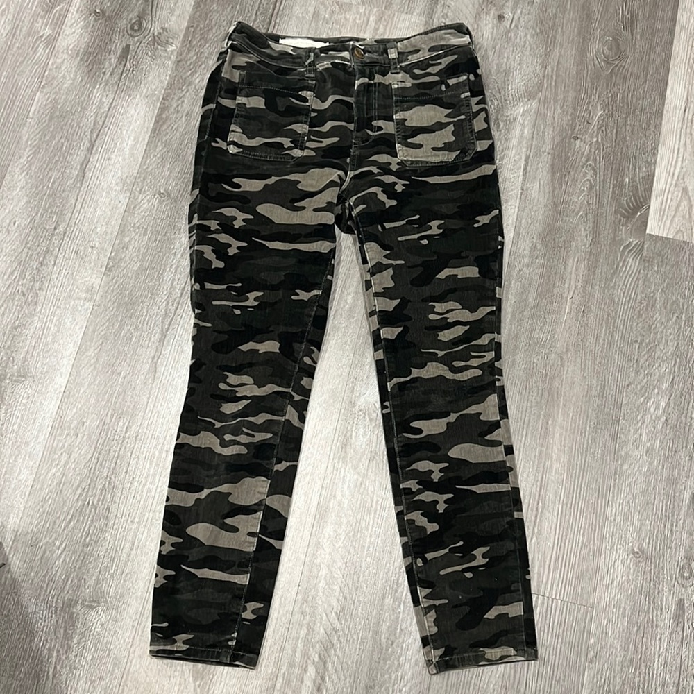 Anthropologie Pilcro and Letterpress camo corduroy pants, size 29